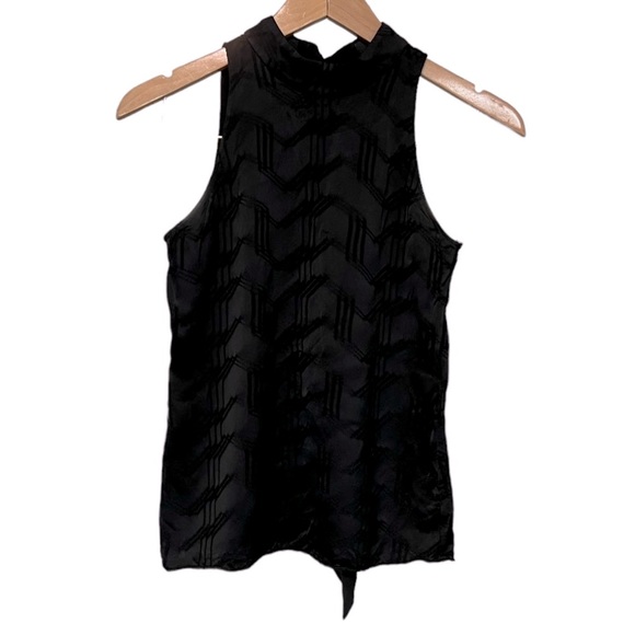 Theory black sleeveless top. - Picture 5 of 6